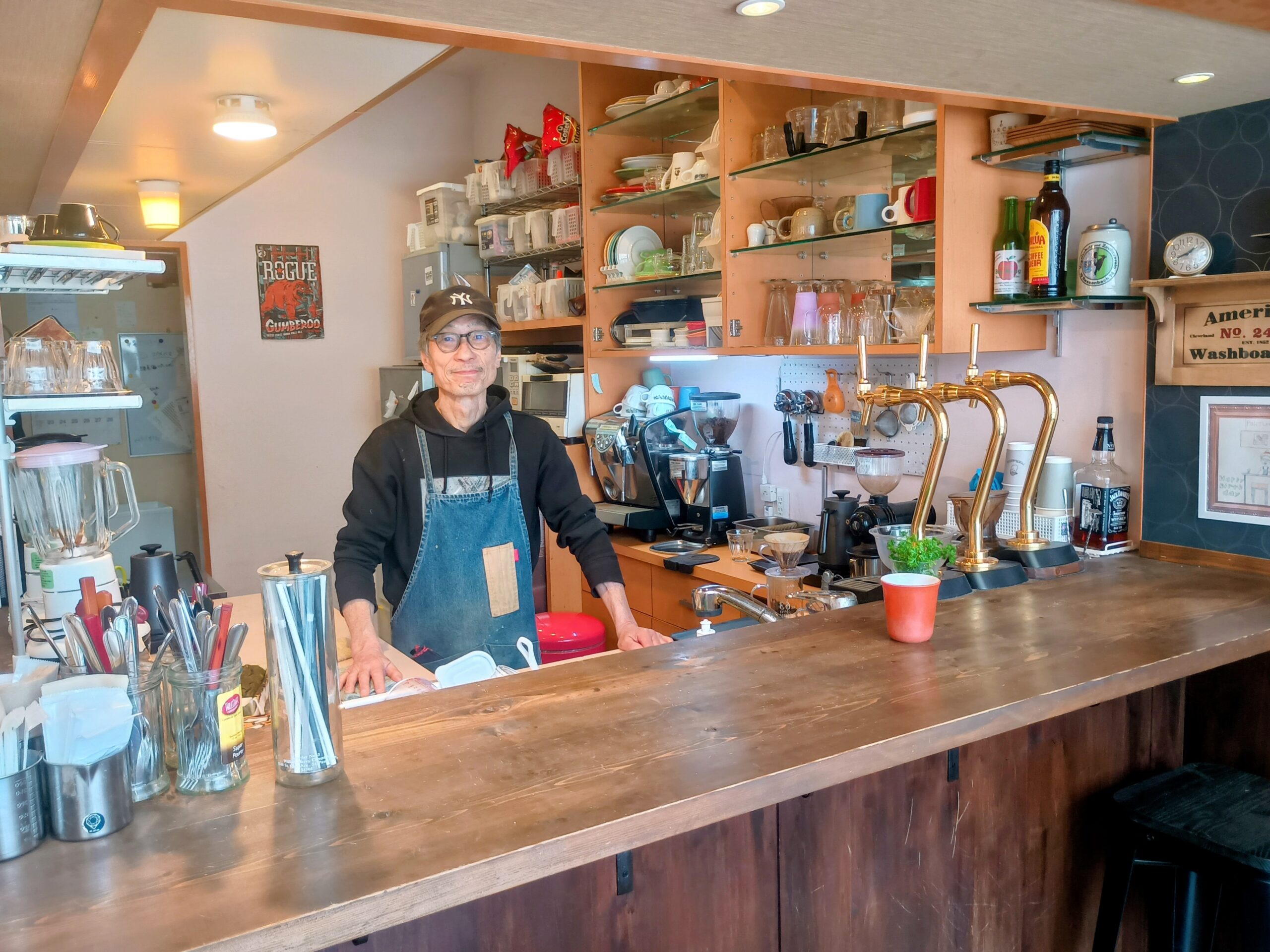 ポートランド直輸入の絶品コーヒーとヴィーガン料理のカフェ「PORTLANDIA」