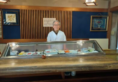 昔ながらの本格にぎり寿司！朝日通り商店街に佇む老舗「新大黒すし店」