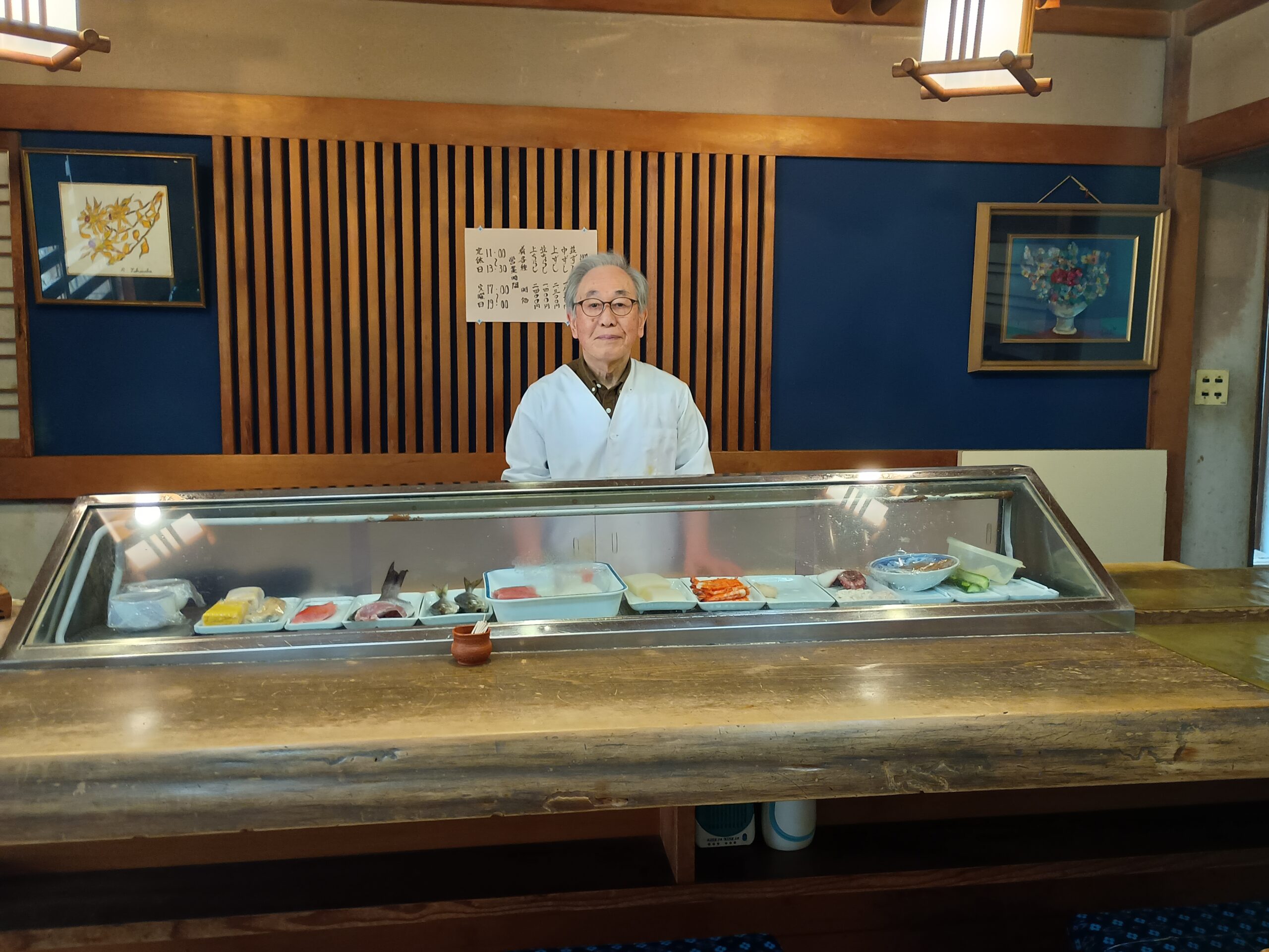 昔ながらの本格にぎり寿司！朝日通り商店街に佇む老舗「新大黒すし店」